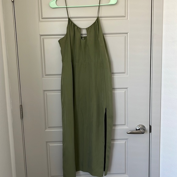 Abercrombie & Fitch keyhole halter midi dress - Picture 4 of 9